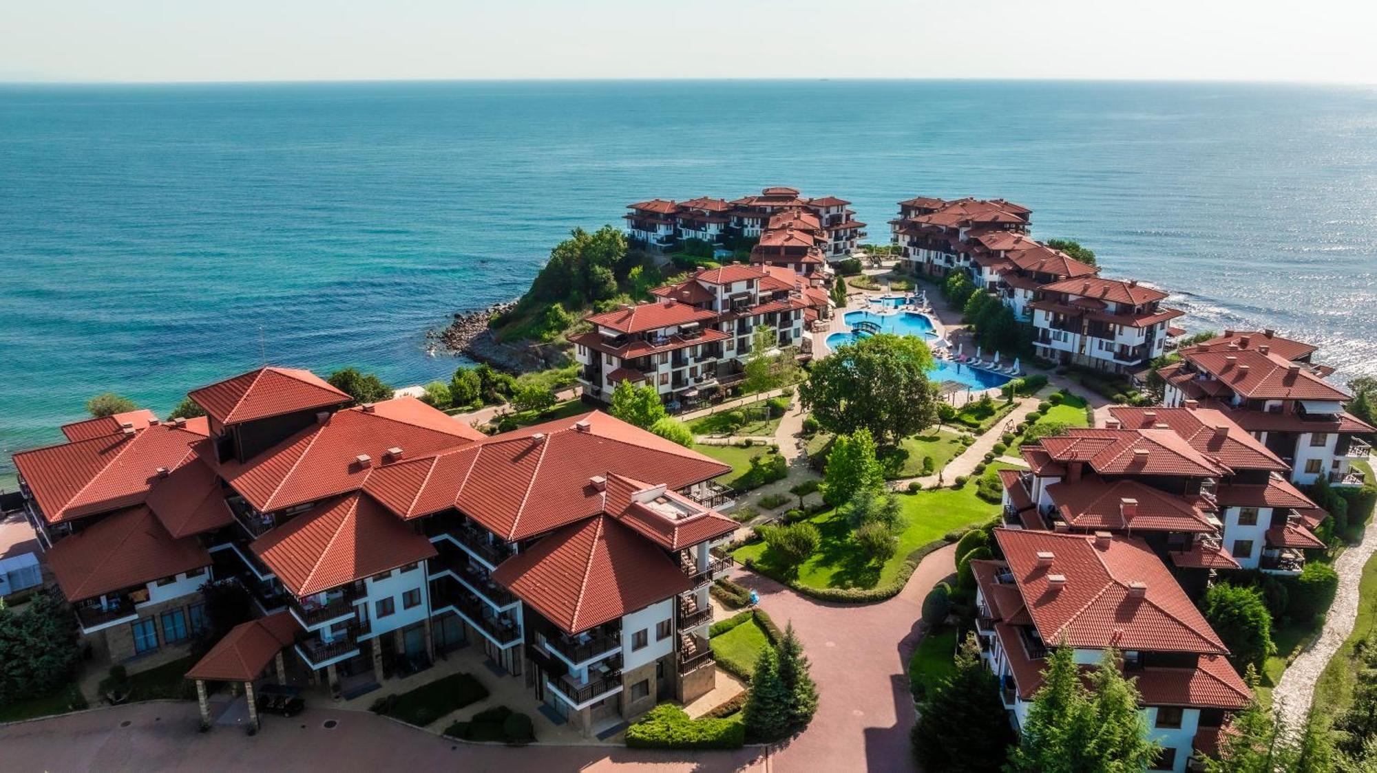 Saint Thomas Holiday Village سوزوبول المظهر الخارجي الصورة