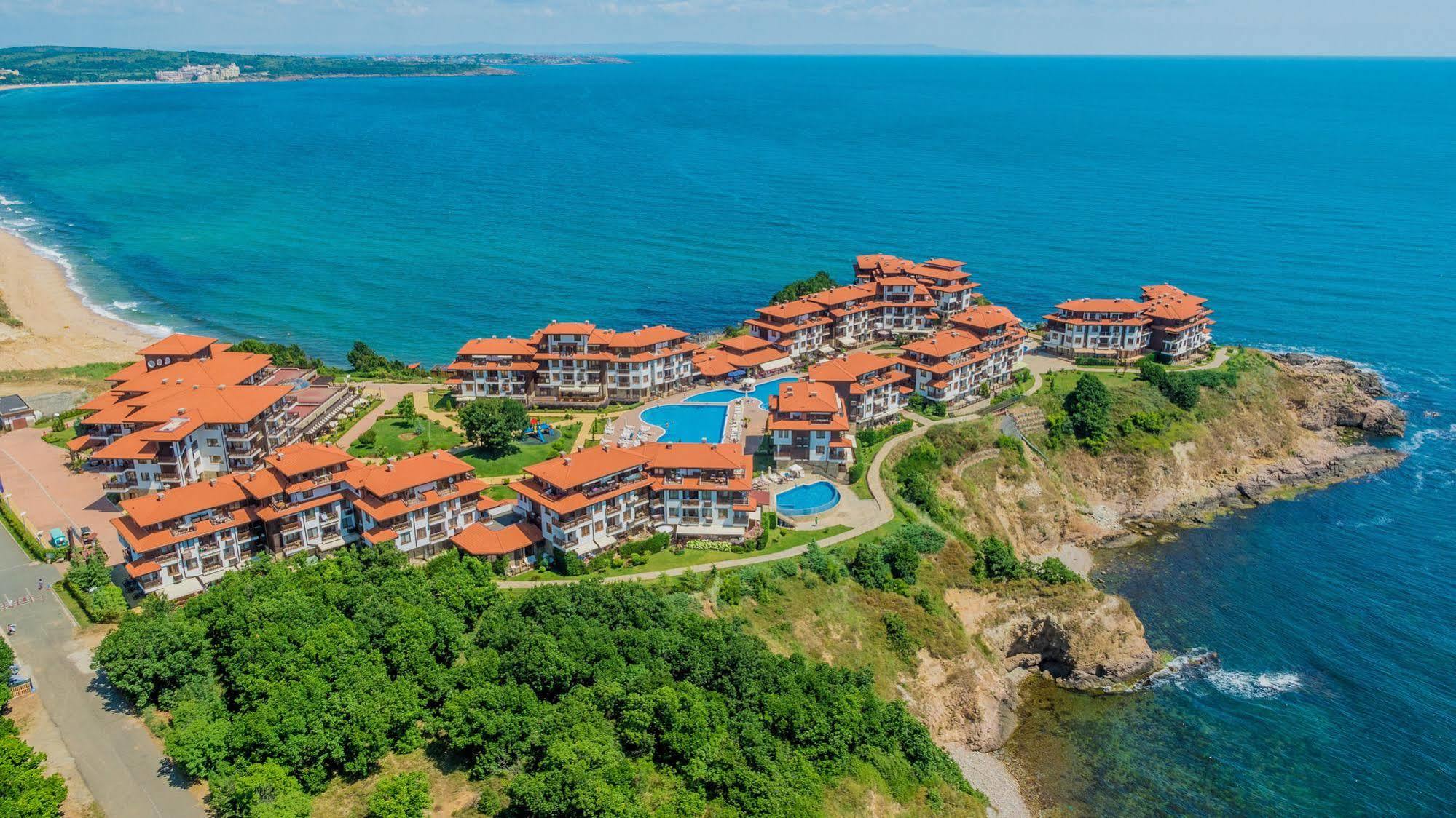 Saint Thomas Holiday Village سوزوبول المظهر الخارجي الصورة